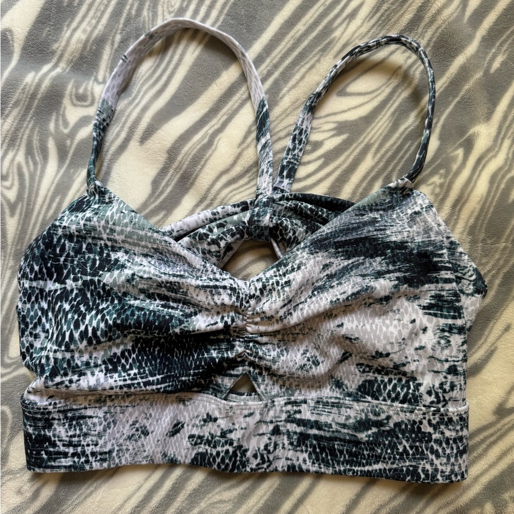 Fabletics sports bra